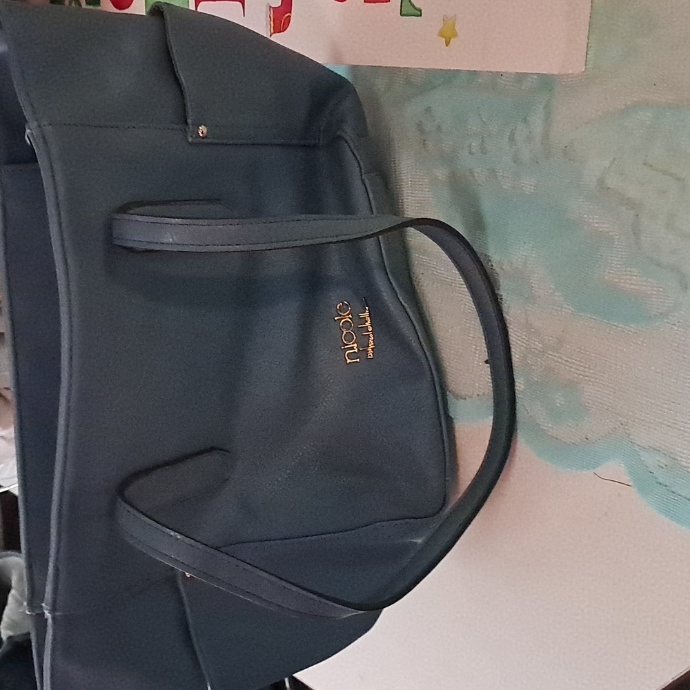 Purse - Picture 4 of 4